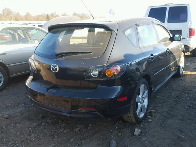 JM1BK343341178476 - 2004 MAZDA 3 HATCHBAC BLACK photo 4