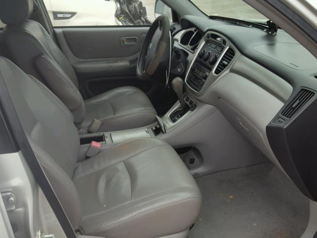 JTEDP21A540024036 - 2004 TOYOTA HIGHLANDER BEIGE photo 5