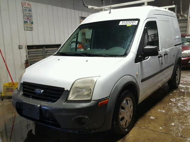 NM0LS7CN8AT009744 - 2010 FORD TRANSIT CO WHITE photo 2