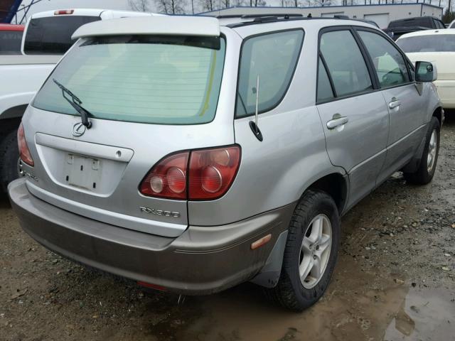 JT6HF10U8X0010318 - 1999 LEXUS RX 300 SILVER photo 4