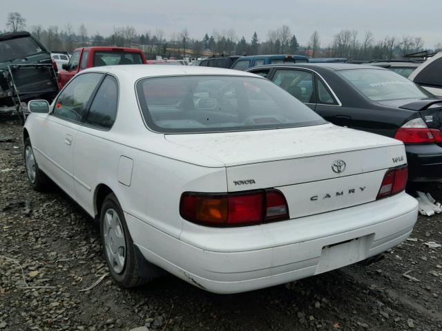 4T1GK12C6SU065867 - 1995 TOYOTA CAMRY LE WHITE photo 3