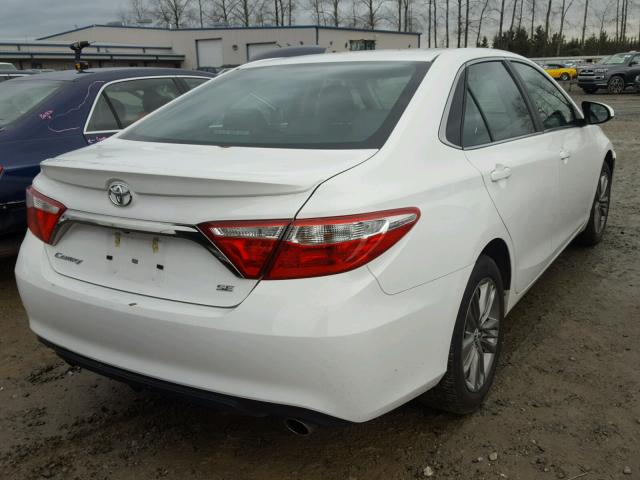 4T1BF1FK3HU748585 - 2017 TOYOTA CAMRY LE WHITE photo 4