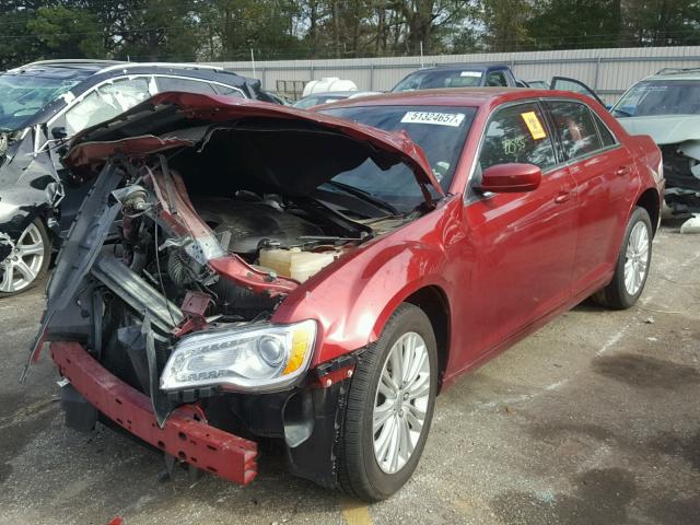 2C3CCARG3EH207421 - 2014 CHRYSLER 300 RED photo 2