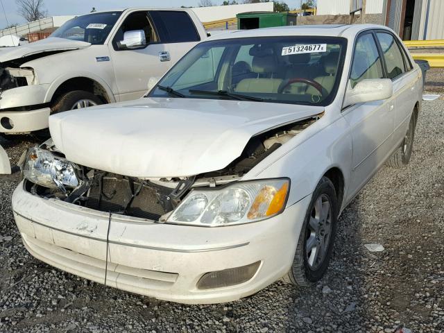 4T1BF28BXYU008597 - 2000 TOYOTA AVALON XL WHITE photo 2