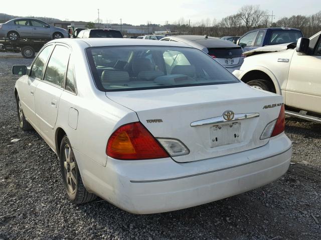 4T1BF28BXYU008597 - 2000 TOYOTA AVALON XL WHITE photo 3