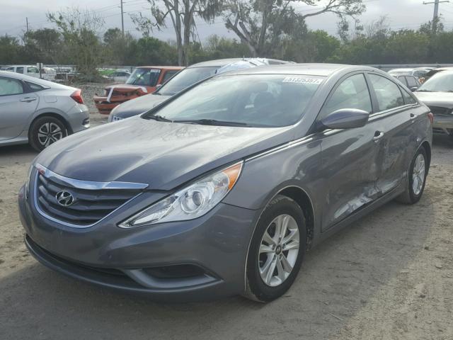 5NPEB4AC4CH423770 - 2012 HYUNDAI SONATA GLS GRAY photo 2