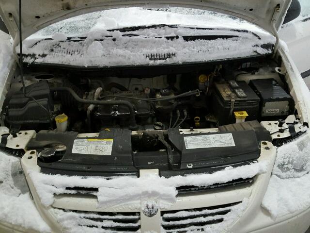 1D4GP24R47B228275 - 2007 DODGE GRAND CARA WHITE photo 7