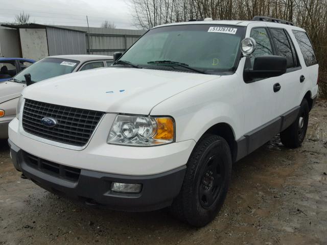 1FMPU16555LA74284 - 2005 FORD EXPEDITION WHITE photo 2