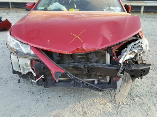 4T1BF1FK3EU803323 - 2014 TOYOTA CAMRY L RED photo 9