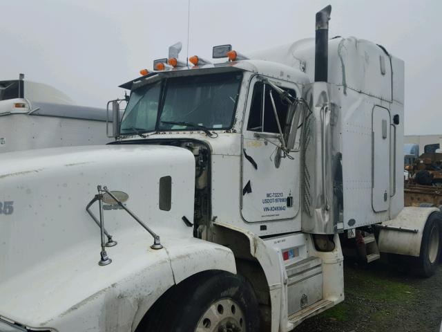 1XPCDB9X5XD493642 - 1999 PETERBILT 377 WHITE photo 9