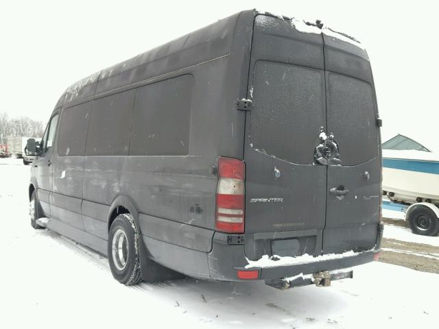 WDAPF4CC0GP288147 - 2016 MERCEDES-BENZ SPRINTER 3 BLACK photo 3