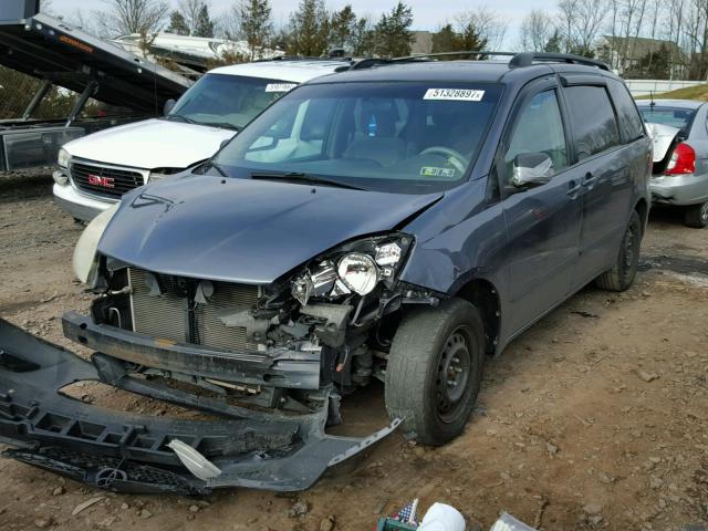 5TDZA23C36S398106 - 2006 TOYOTA SIENNA CE GRAY photo 2