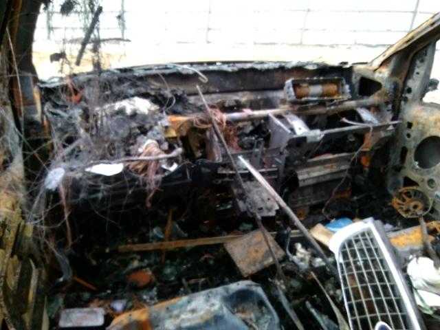 2FMZA52432BB76622 - 2002 FORD WINDSTAR S BURN photo 8