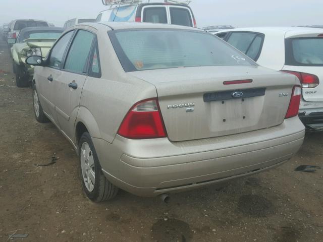 1FAFP34N56W146175 - 2006 FORD FOCUS ZX4 BEIGE photo 3