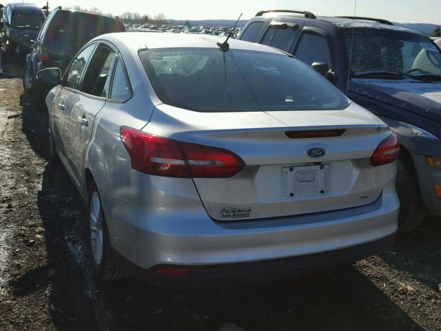 1FADP3F25FL310889 - 2015 FORD FOCUS SE SILVER photo 3