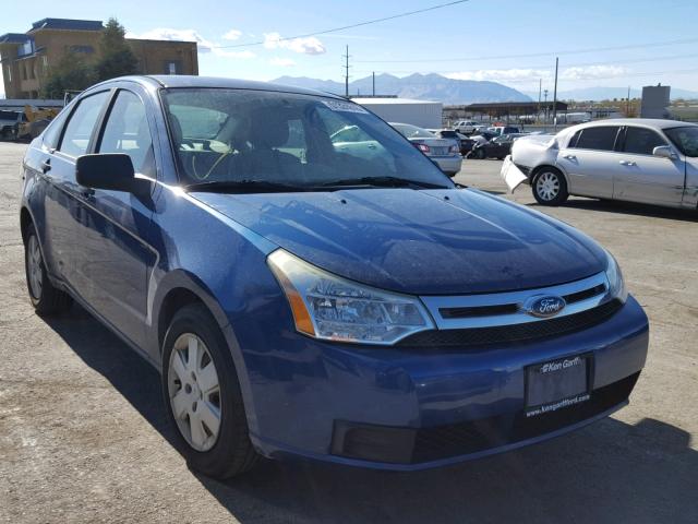 1FAHP34N48W252127 - 2008 FORD FOCUS S/SE BLUE photo 1