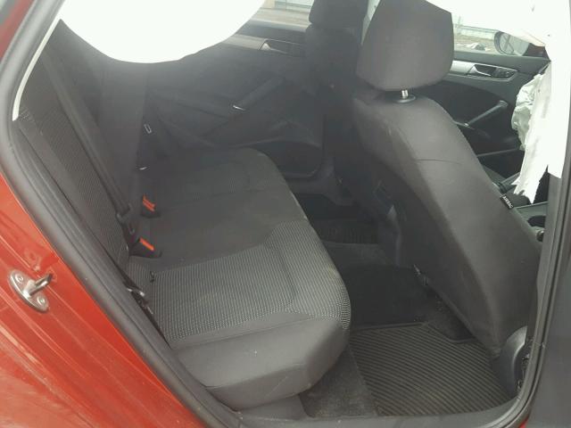 1VWAT7A30HC083319 - 2017 VOLKSWAGEN PASSAT S RED photo 6