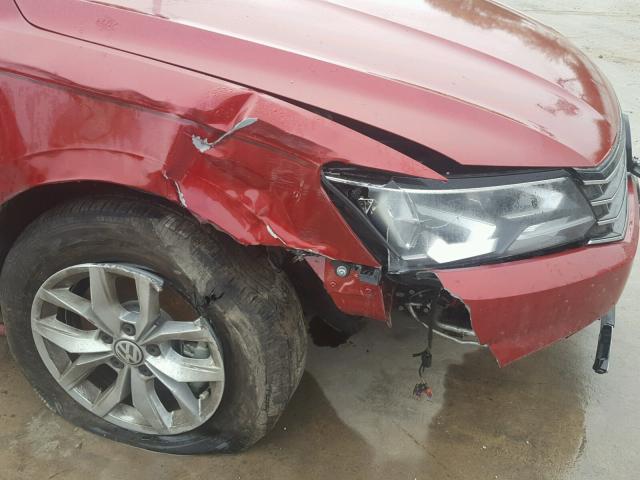 1VWAT7A30HC083319 - 2017 VOLKSWAGEN PASSAT S RED photo 9