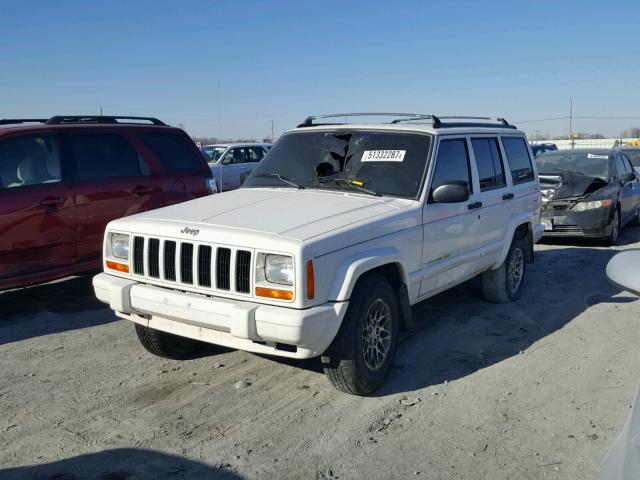 1J4FJ78SXVL601079 - 1997 JEEP CHEROKEE C WHITE photo 2