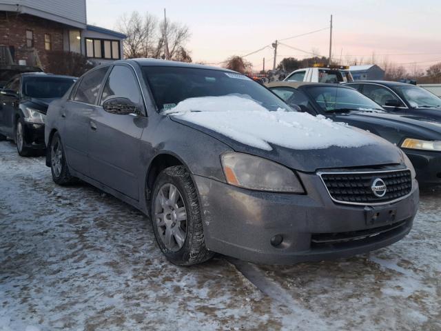 1N4AL11D75C326067 - 2005 NISSAN ALTIMA S GRAY photo 1