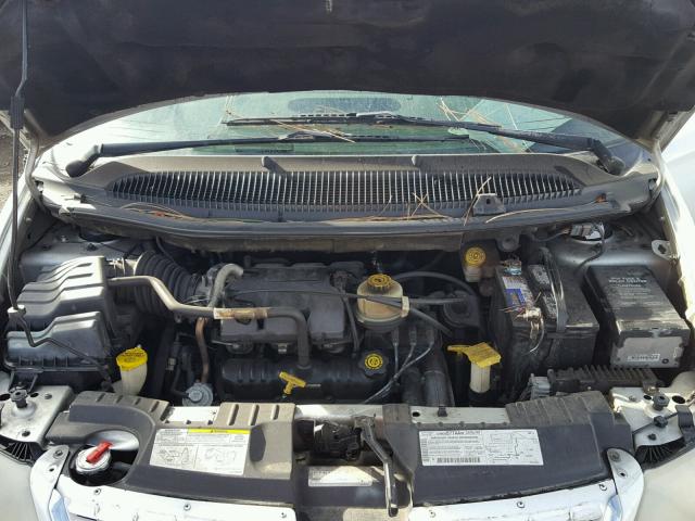 2C4GP44391R367766 - 2001 CHRYSLER TOWN & COU WHITE photo 7