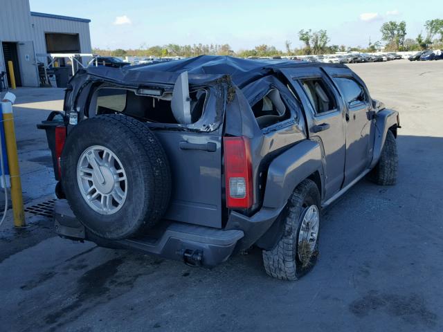 5GTEN13E898125968 - 2009 HUMMER H3 GRAY photo 4