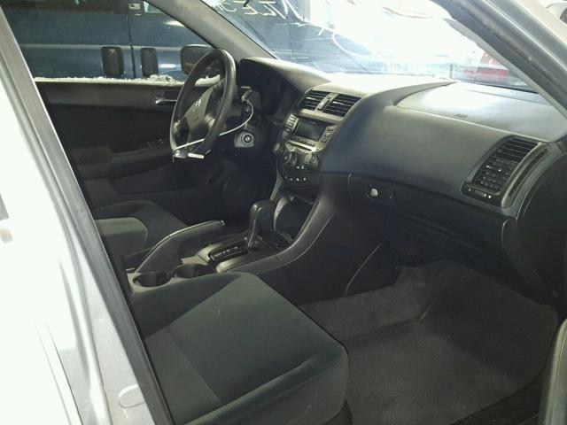 1HGCM66366A028833 - 2006 HONDA ACCORD LX SILVER photo 5