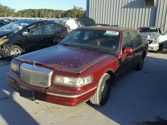 1LNLM83W0TY629954 - 1996 LINCOLN TOWN CAR C BURGUNDY photo 2