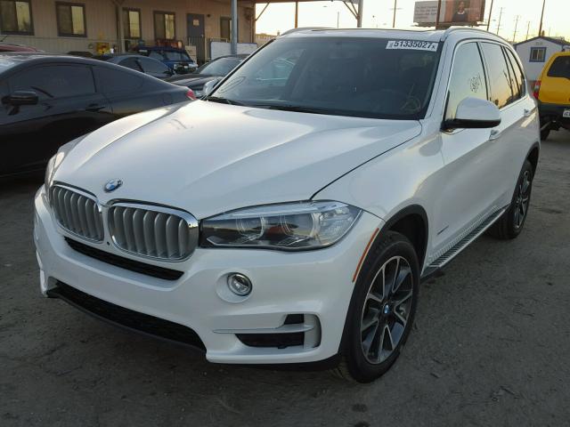 5UXKR0C51F0P07315 - 2015 BMW X5 XDRIVE3 WHITE photo 2