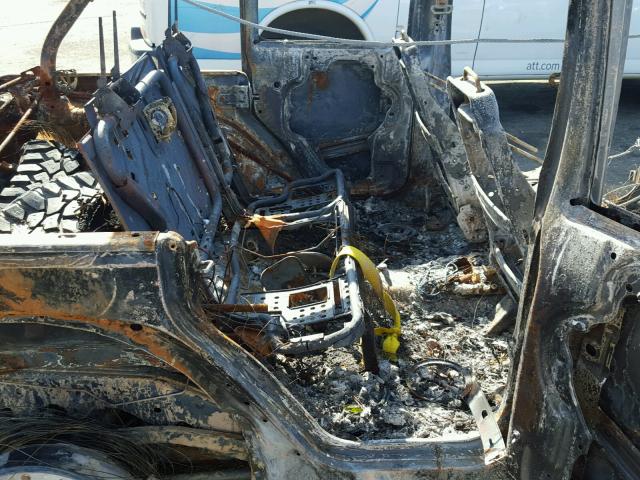 1J4GA59158L595131 - 2008 JEEP WRANGLER U BLACK photo 6