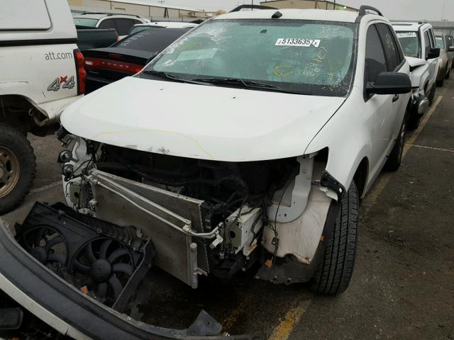 2FMDK3GC3DBC74127 - 2013 FORD EDGE SE WHITE photo 2