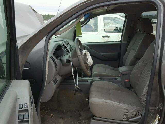 1N6AD07U29C410048 - 2009 NISSAN FRONTIER C GRAY photo 5