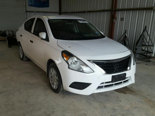 3N1CN7AP2GL834127 - 2016 NISSAN VERSA S WHITE photo 1