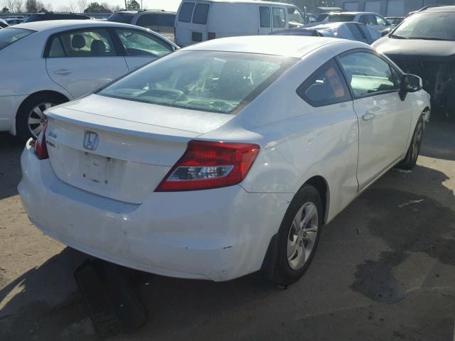 2HGFG3A55DH529304 - 2013 HONDA CIVIC LX WHITE photo 4