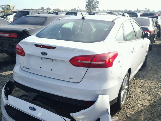 1FADP3F29GL322027 - 2016 FORD FOCUS SE WHITE photo 4