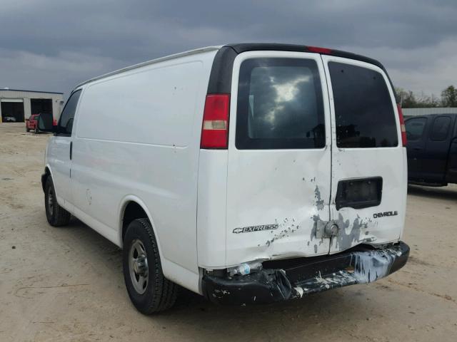 1GCFG15X451218669 - 2005 CHEVROLET EXPRESS G1 WHITE photo 3