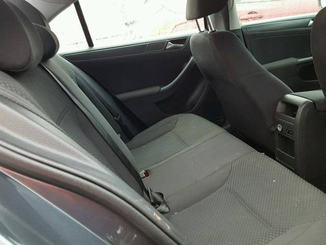 3VW2K7AJ6CM332932 - 2012 VOLKSWAGEN JETTA BASE 灰色 照片 6