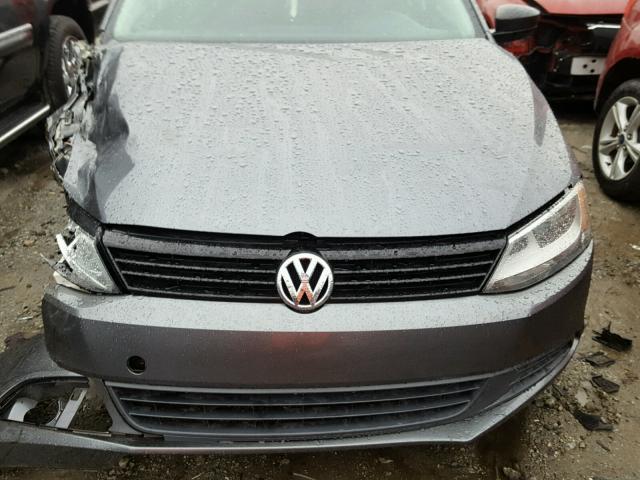3VW2K7AJ6CM332932 - 2012 VOLKSWAGEN JETTA BASE 灰色 照片 7