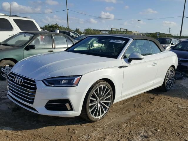 WAUYNGF55JN004210 - 2018 AUDI A5 PREMIUM WHITE photo 2