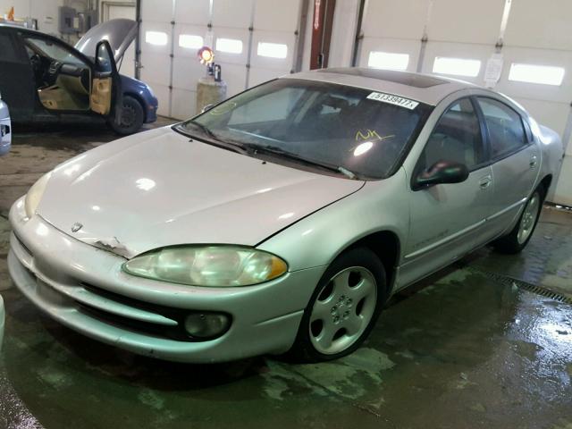 2B3HD76V7YH293455 - 2000 DODGE INTREPID R SILVER photo 2