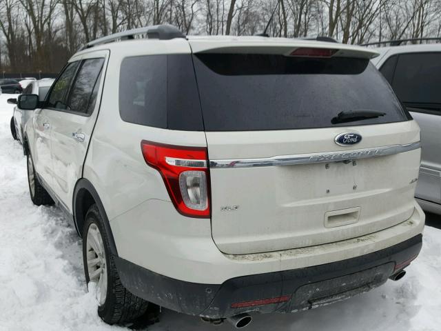 1FMHK8D86BGA63864 - 2011 FORD EXPLORER X WHITE photo 3