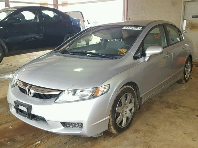 2HGFA16529H547474 - 2009 HONDA CIVIC LX SILVER photo 2