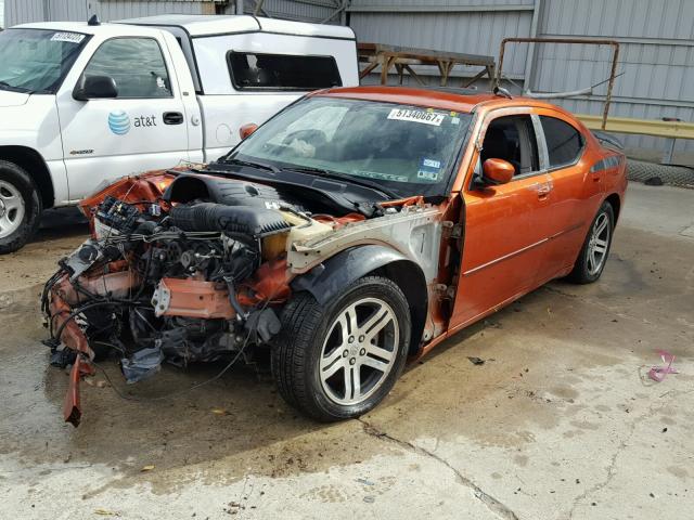 2B3KA53H36H195067 - 2006 DODGE CHARGER R/ ORANGE photo 2