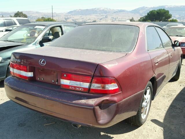 JT8BF28GXY5088895 - 2000 LEXUS ES 300 MAROON photo 4