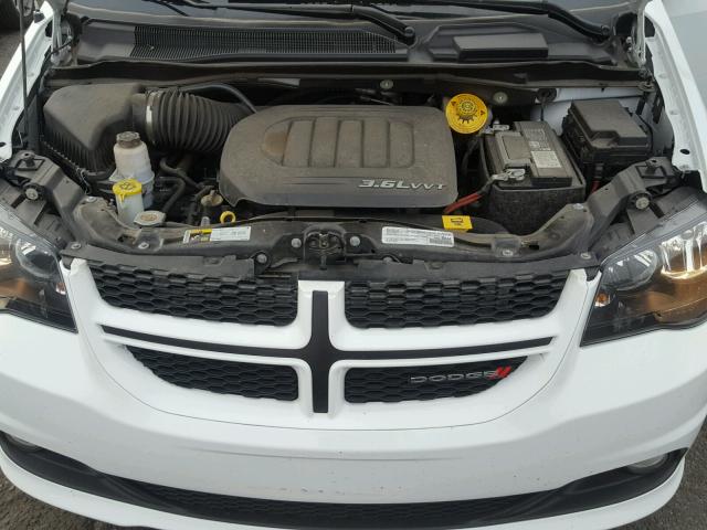 2C4RDGEG0HR696872 - 2017 DODGE GRAND CARA WHITE photo 7