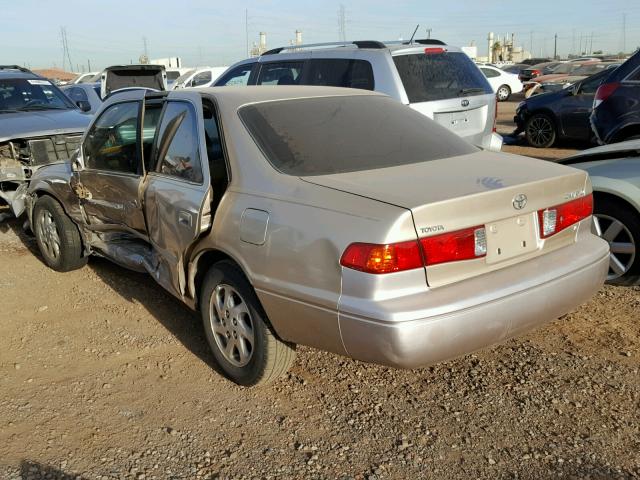 JT2BF22K5Y0256687 - 2000 TOYOTA CAMRY CE GOLD photo 3