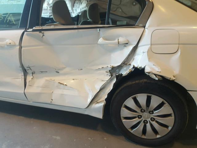 1HGCP26389A060770 - 2009 HONDA ACCORD LX WHITE photo 9