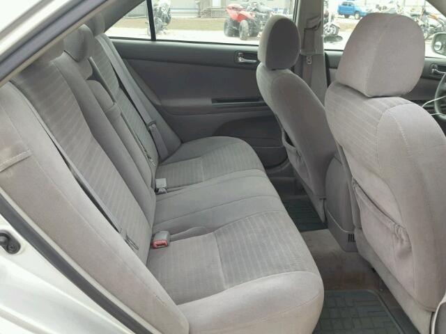 4T1BE32K75U987718 - 2005 TOYOTA CAMRY LE 银色 照片 6