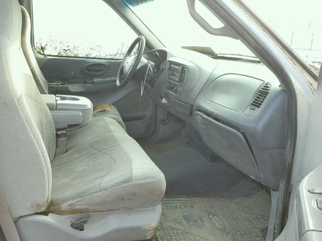 1FTRF17W8XKB24957 - 1999 FORD F150 WHITE photo 5