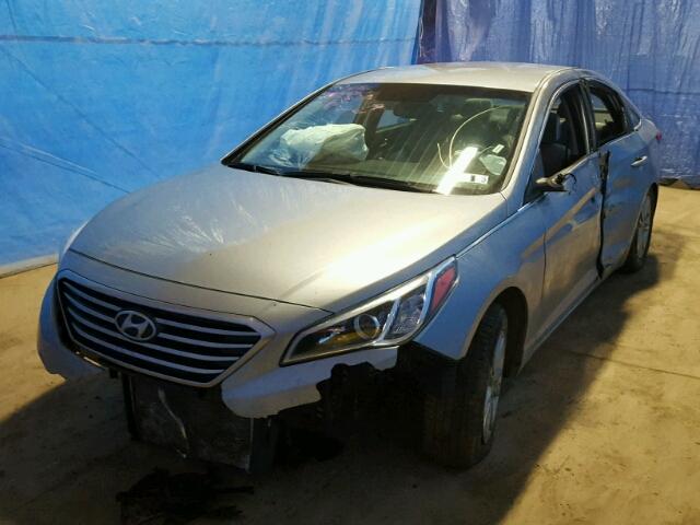 5NPE24AF1GH349398 - 2016 HYUNDAI SONATA SE SILVER photo 2